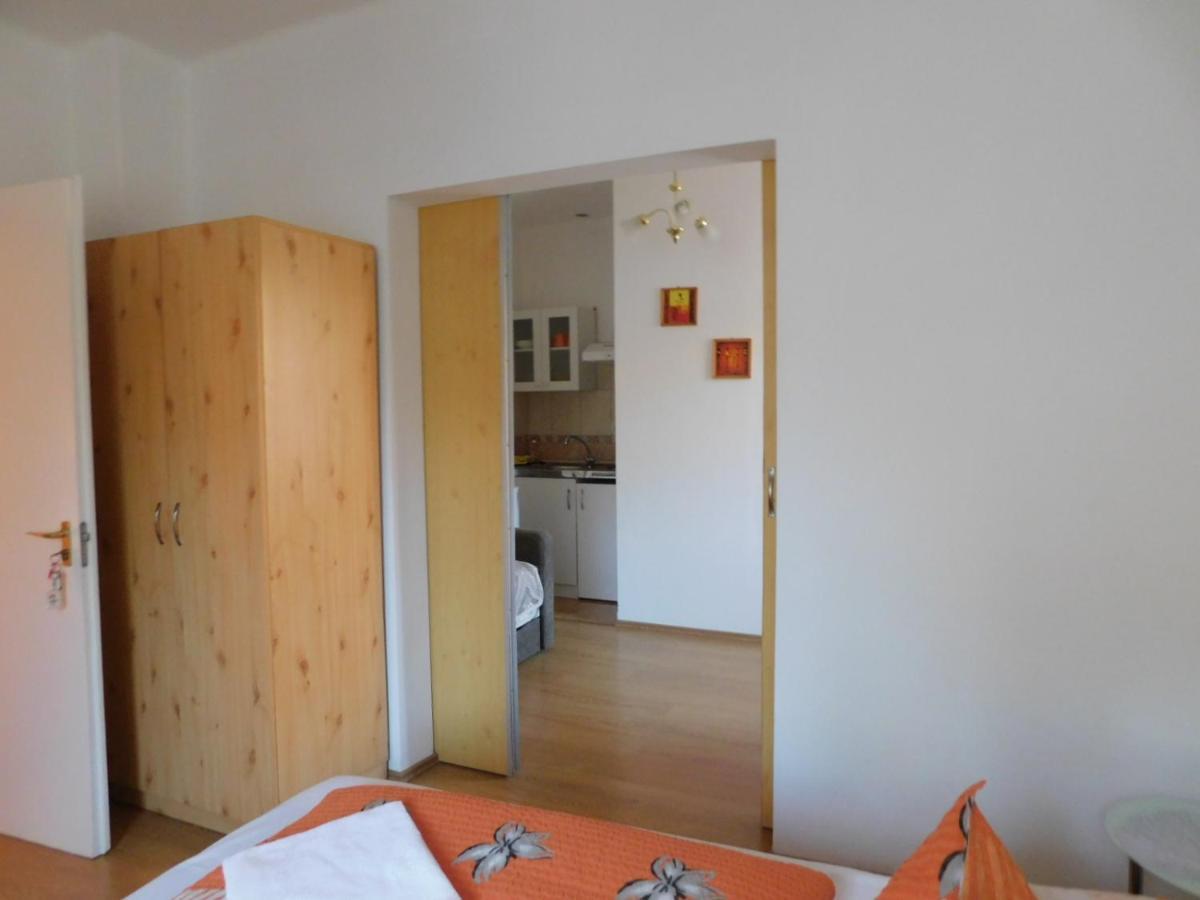 Eden Ii. Hotell Miskolc Exteriör bild
