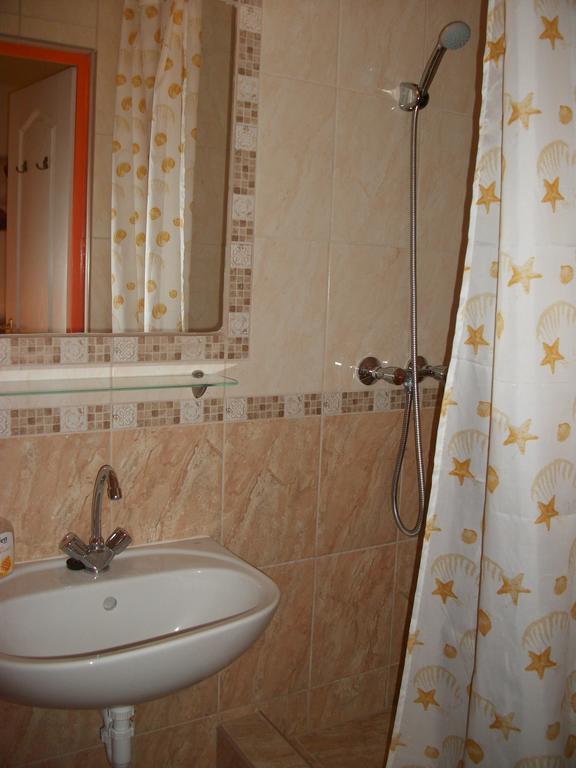 Eden Ii. Hotell Miskolc Exteriör bild